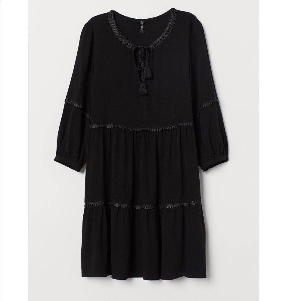 𝅺h&m black viscose dress . Size 0. New.